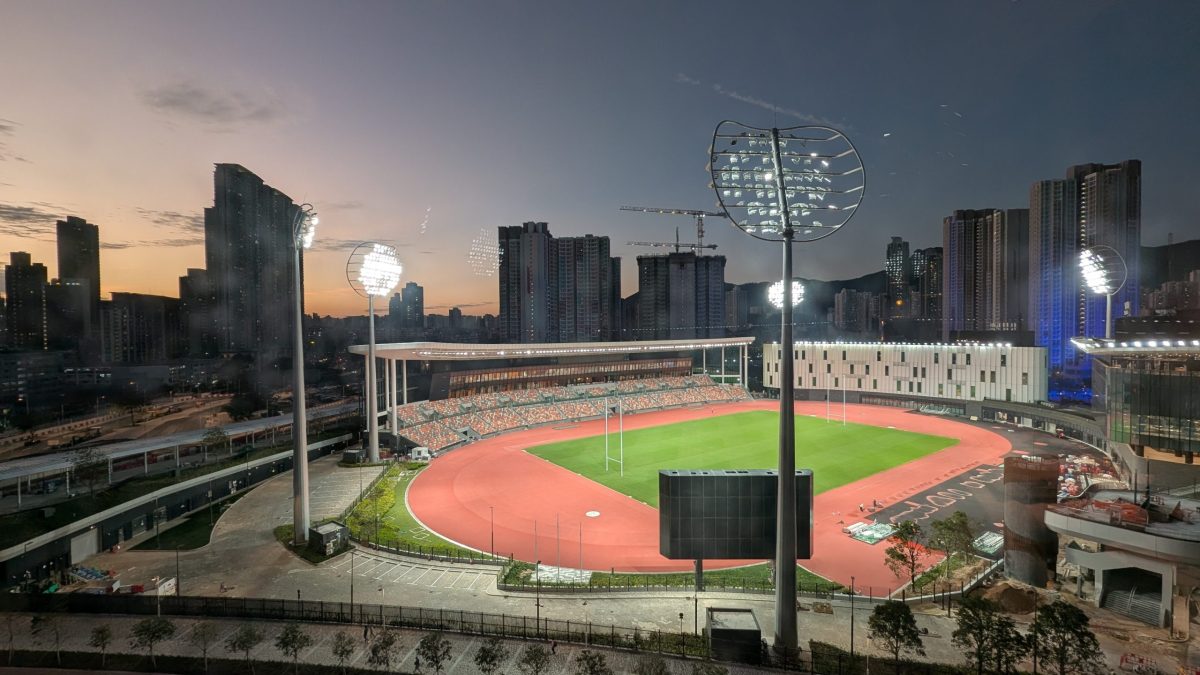 挑衅中国！日本球星三笘薰手持日本二战战犯照片，网友：封杀他