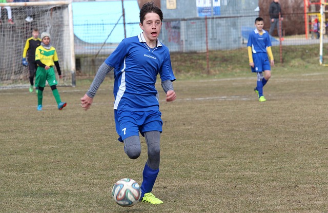 德转评年度最佳左边锋：迪亚斯、KK、拉菲尼亚、维尼修斯入围