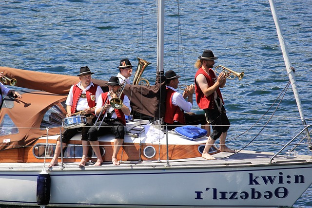 外援引入背 外援引入背